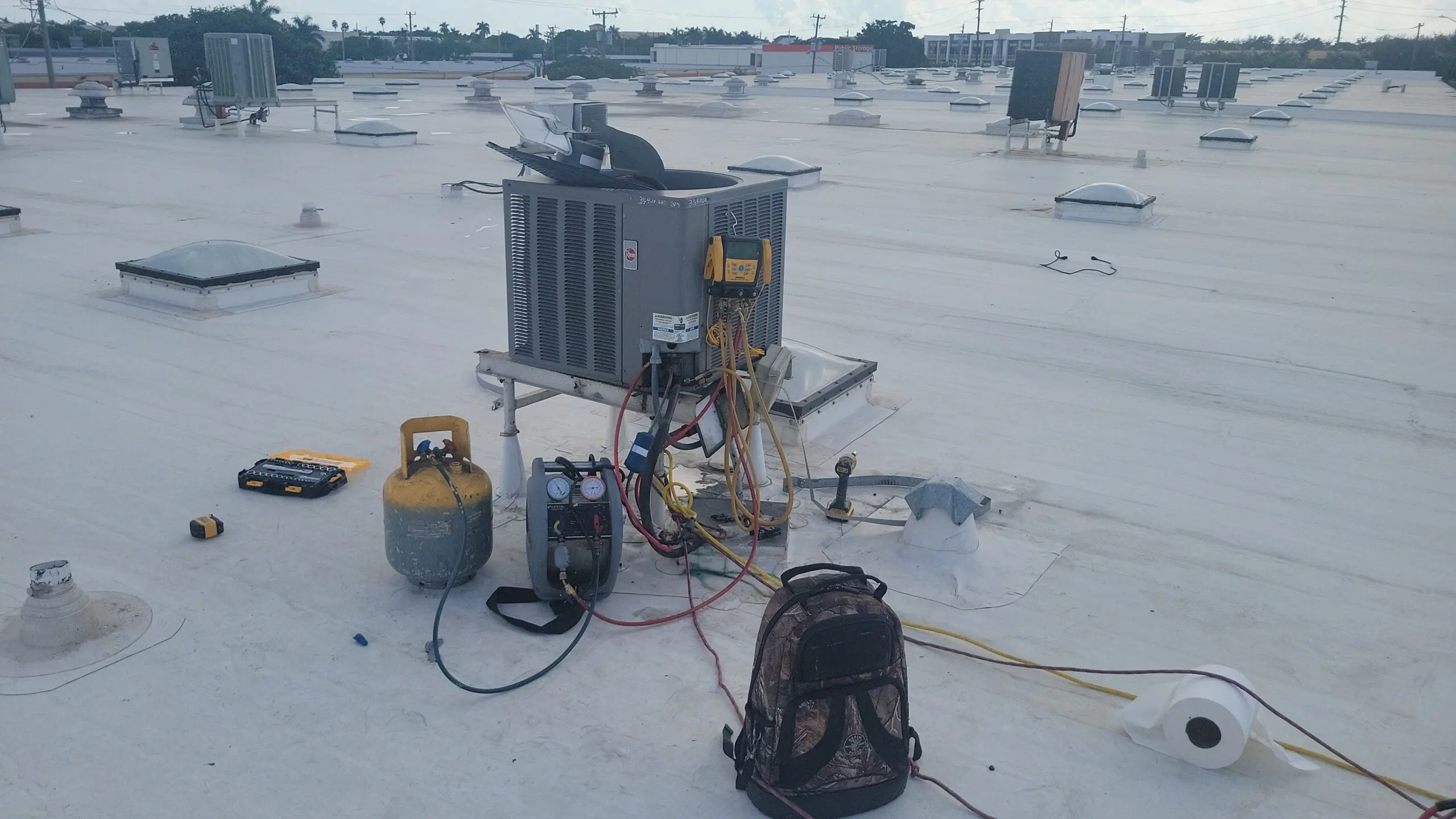 Elsmar Air Conditioning technician in South Florida